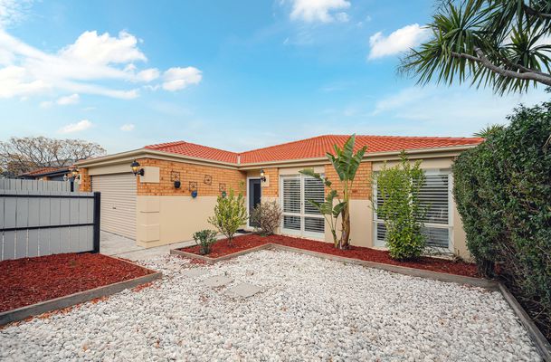 13 Wisla Circuit, Roxburgh Park