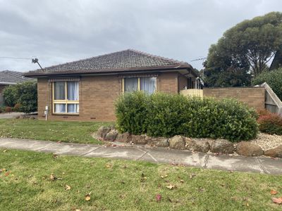 1 / 9 Cottrell Street, Werribee