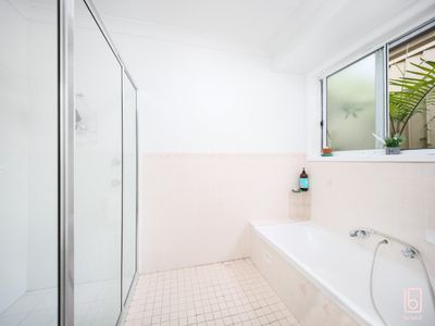 12 St Lawrence Avenue, Blue Haven