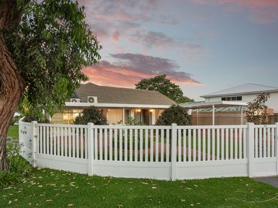 2 Fletcher Street, Applecross