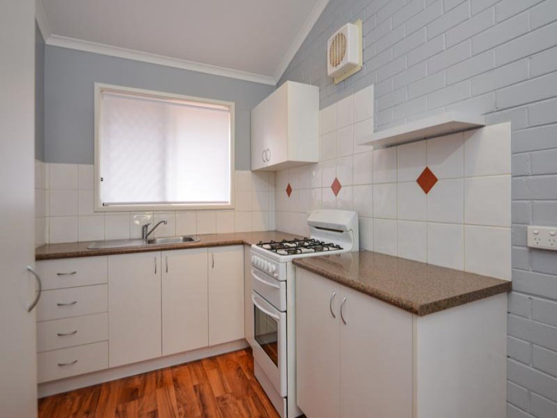 5 / 7 Britannia Place, South Kalgoorlie