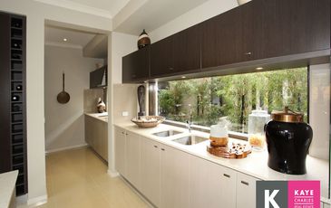 Lot 4 Grandvue Boulevard, Officer