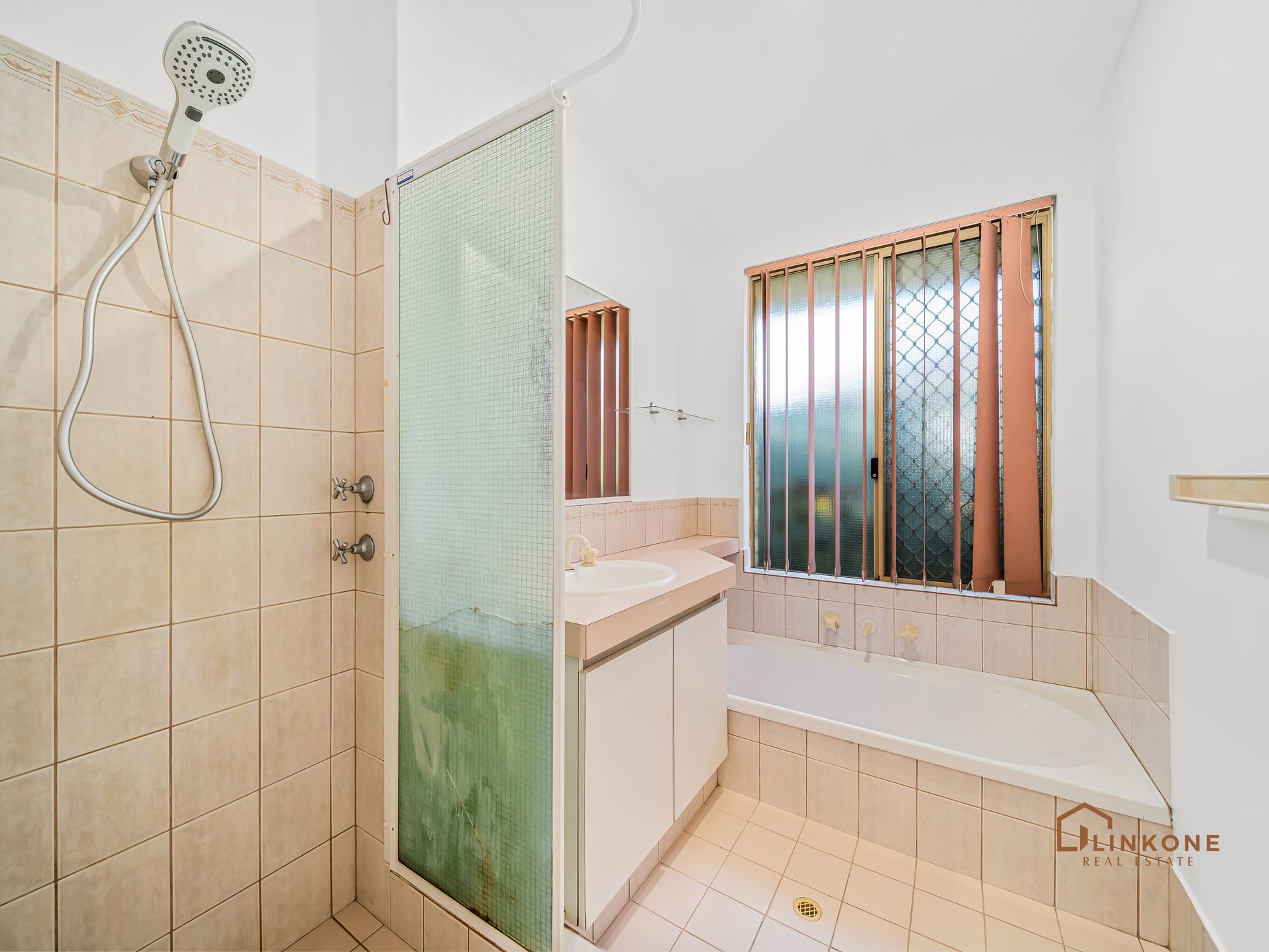 23 Mayhew Cross, Atwell