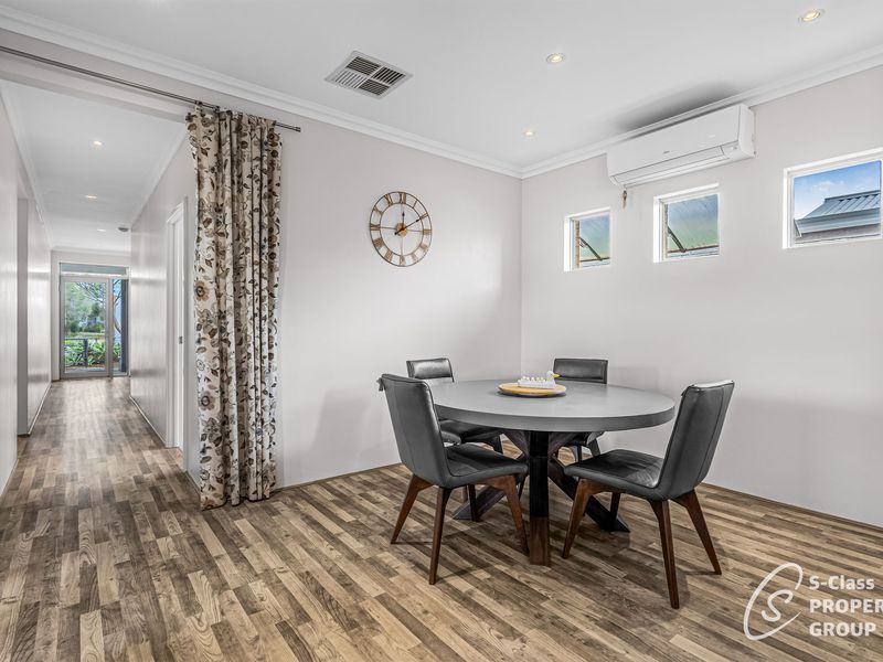 33 Barrington Avenue, Champion Lakes