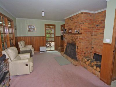 17 Redmond Road, Woodend