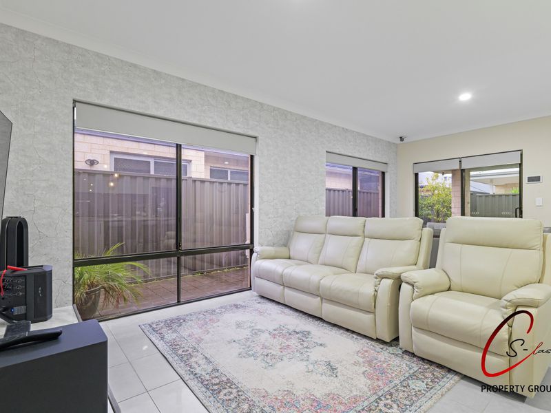 17 Lockwood Way, Aveley