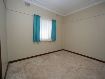17 The Crescent, Yagoona