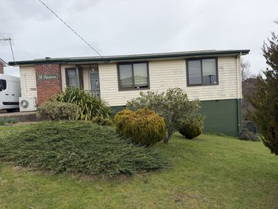 11 Hawkins Street, Acton