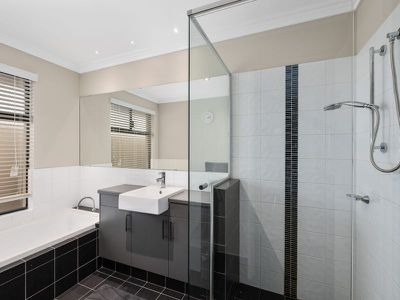 1 Kinsale Parkway, Canning Vale