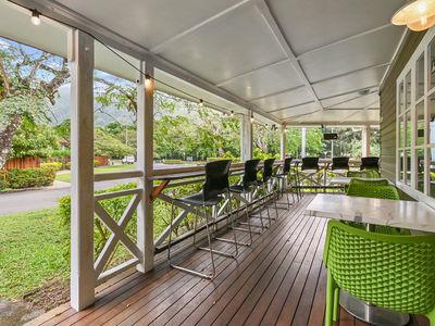 1 GAMBURRA DRIVE, Redlynch