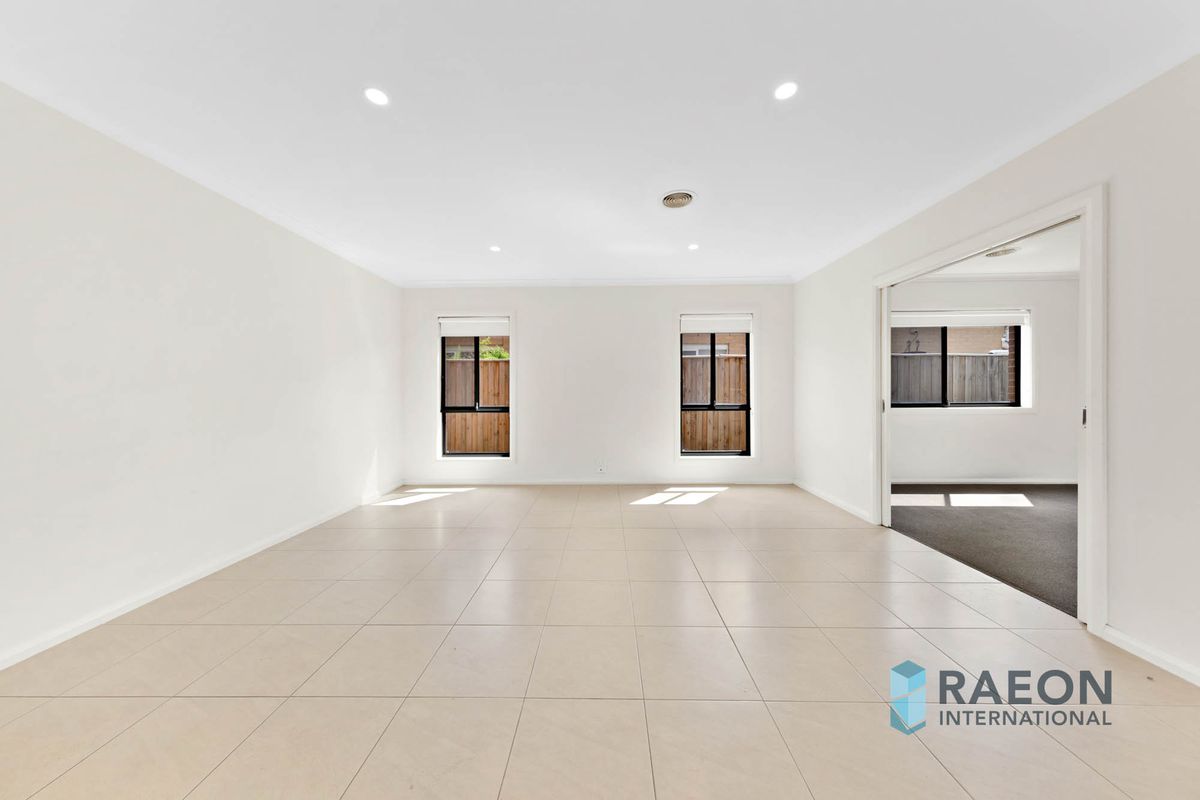 2 Hayward Street, Point Cook