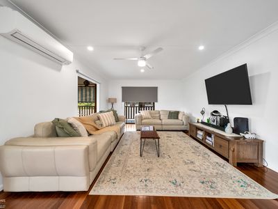 25 Timberlea Drive, Bentley Park