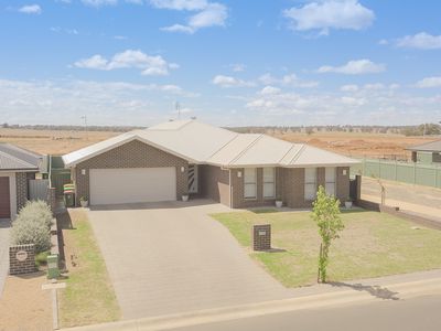 10 Waterfall Crescent, Dubbo