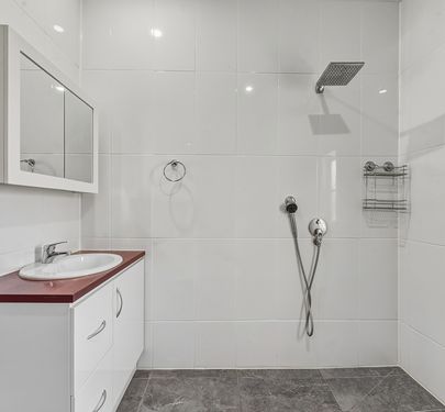 8 Foxlow Street, Captains Flat