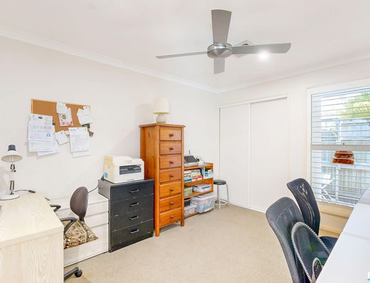 Immaculate Old Tewantin Home image 17 Immaculate Old Tewantin Home image 17