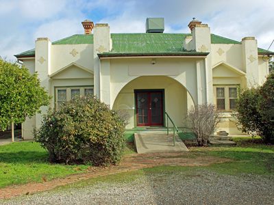 84 High Street, Kangaroo Flat