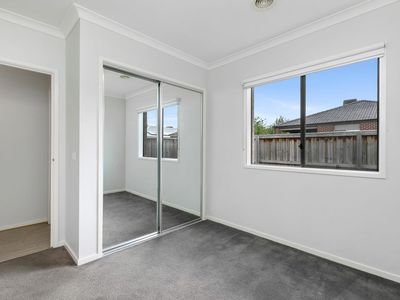 12 Adelong Street, Werribee