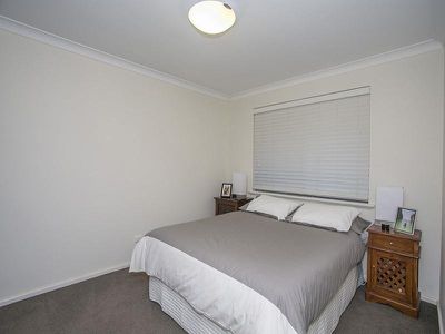 2/16 Dover Road, Scarborough