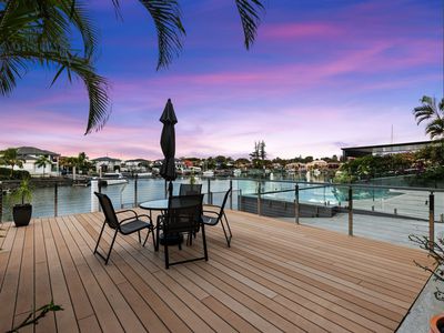 8 Carling Court, Raby Bay