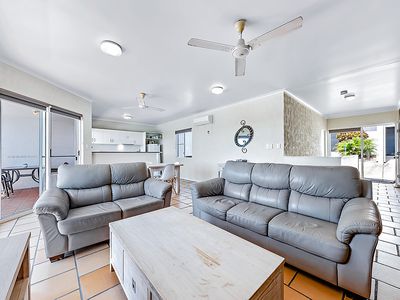 2 / 12-18 Eshelby Drive, Cannonvale