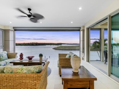 93 Marina Parade, Jacobs Well