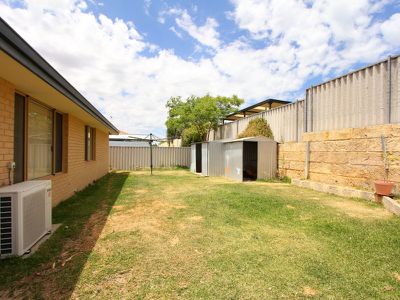 12 Sellar Elbow, Quinns Rocks