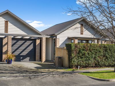 8 Saracen Avenue, Northwood