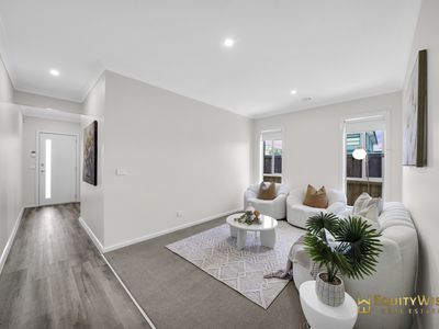 1 Generation Crescent, Mambourin