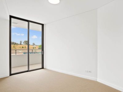 58 / 38 Solent Circuit, Baulkham Hills
