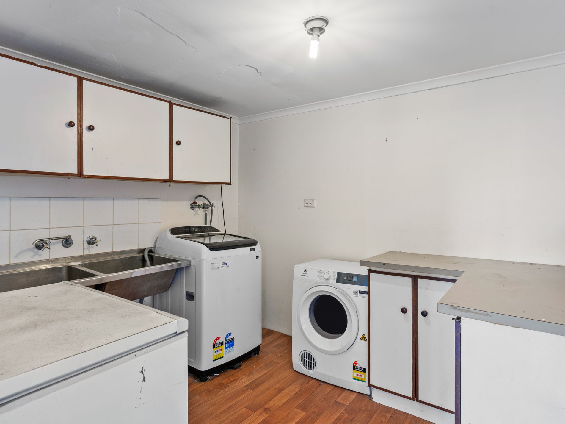 9 Butterfly Street, Piccadilly