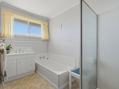 33 South Street, George Town