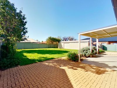 6 Lachlan Way, Dubbo