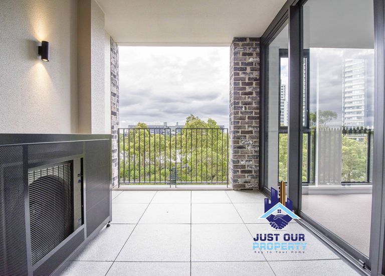 10605 / 2 Figtree Dr, Sydney Olympic Park