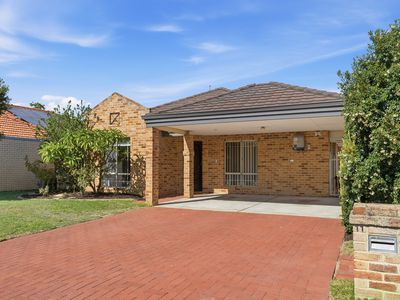 11 Estcourt Road, Redcliffe