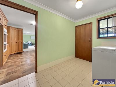 44 Clemenceau Crescent, Tanilba Bay