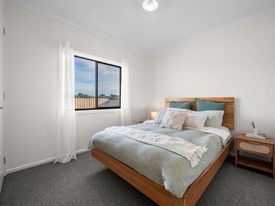 23 Callaway Court, Peterborough
