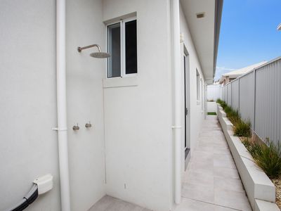 27 Shores Crescent, Diamond Beach