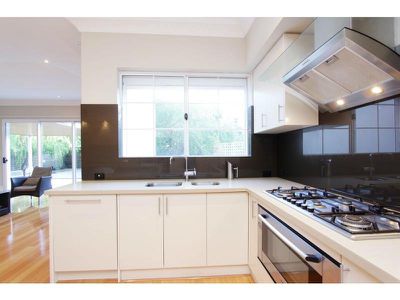 267 Mill Point Road, South Perth