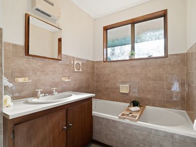 1 Highgate, Belleknowes