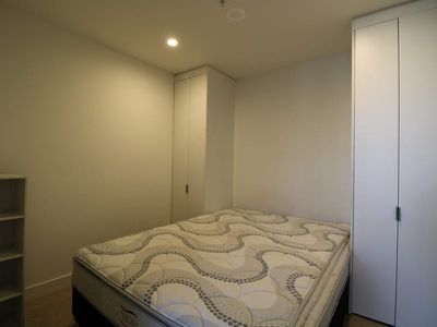 1509 / 28 Bouverie Street, Carlton