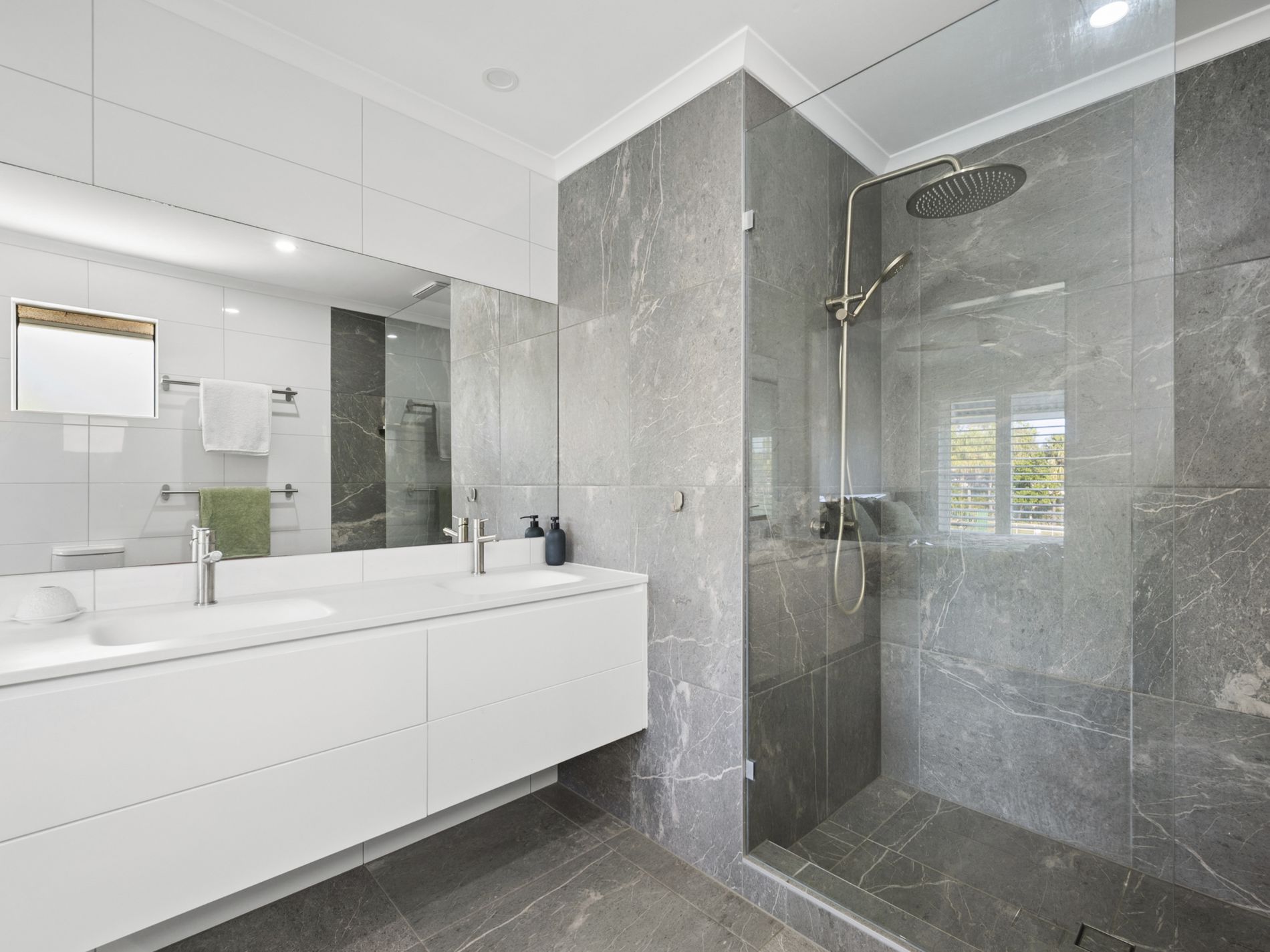 3 / 8 Portside Court, Noosaville
