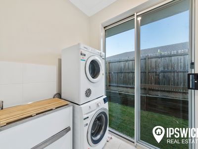 33 Chatswood Court, Deebing Heights