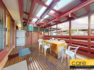 35 Oaktree Drive, Hampton Park