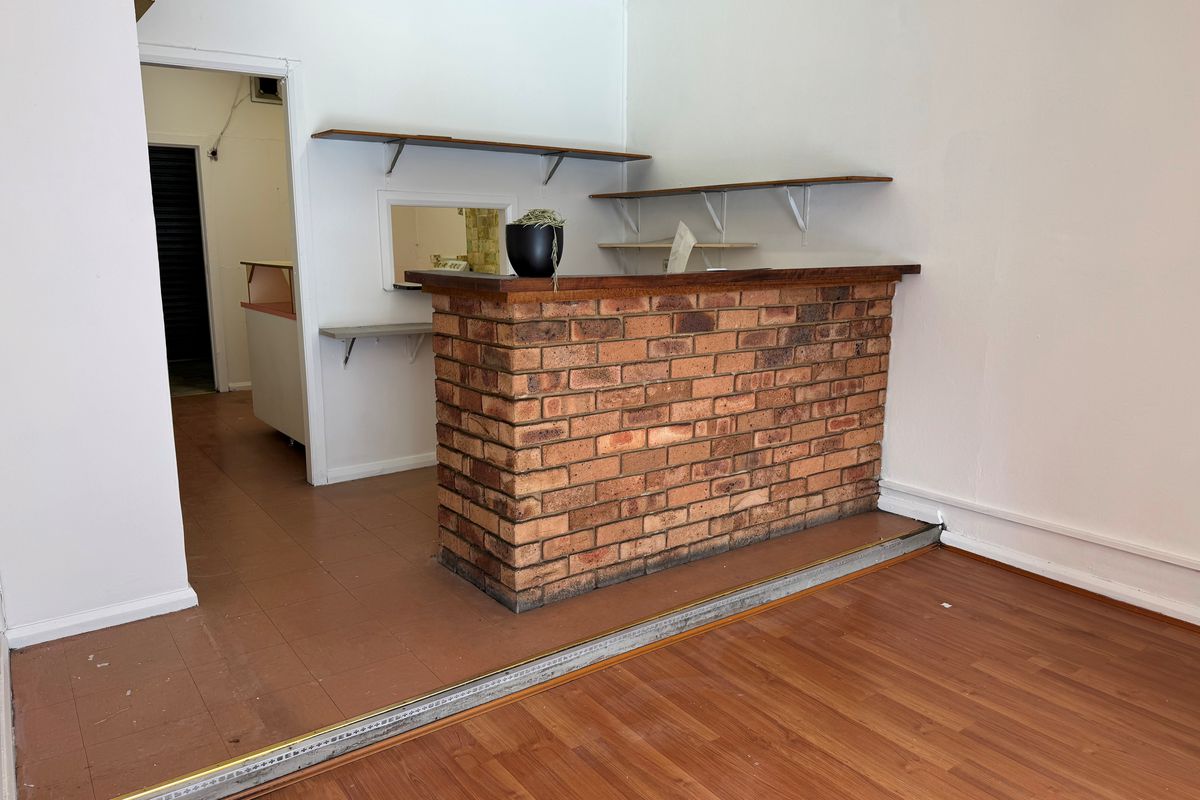 Ground Floor Shop / 8 Park Lane, Caringbah