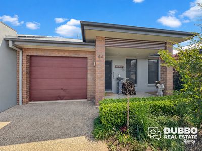 44 Fountain Circuit, Dubbo