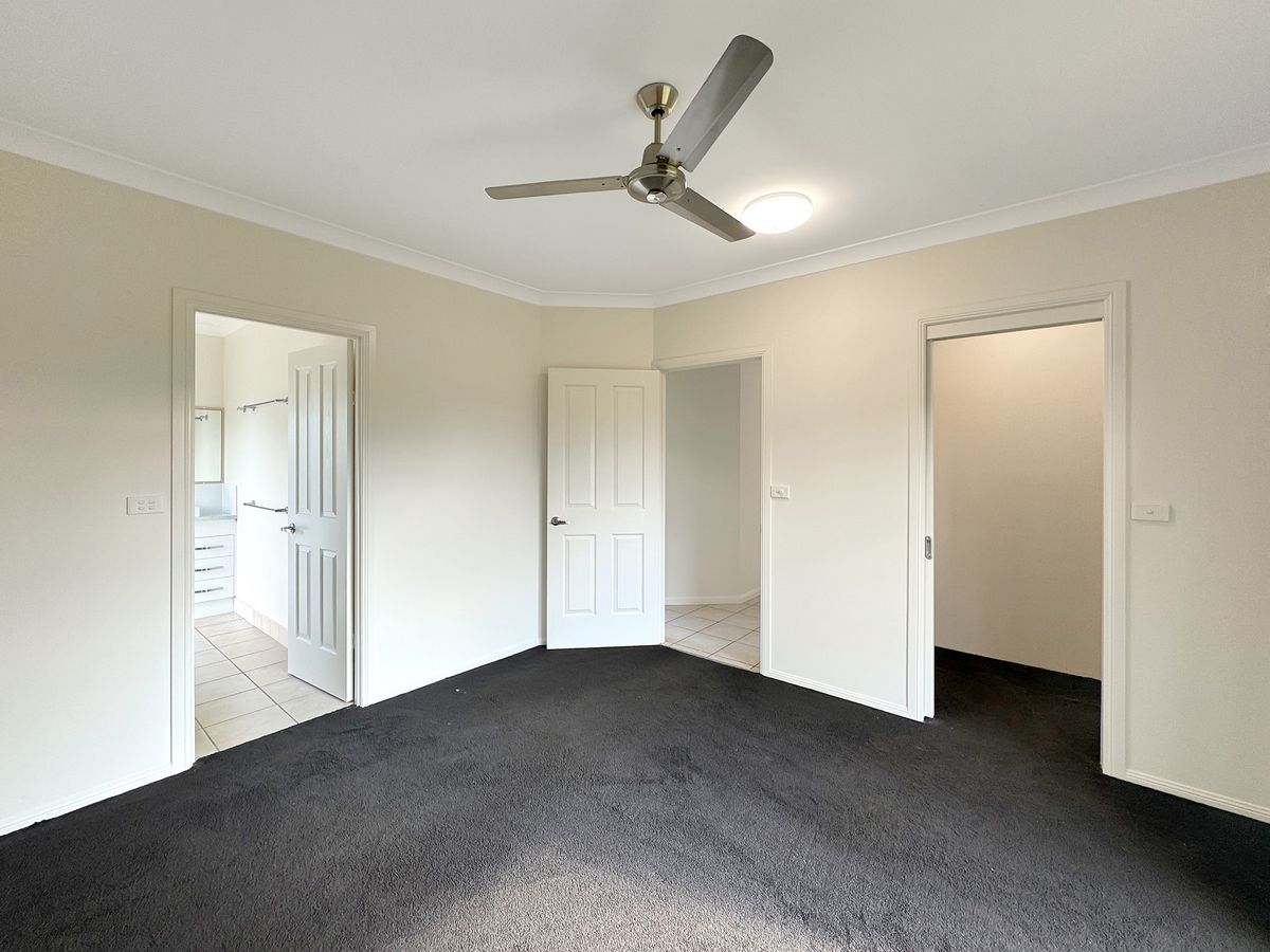 14 Storer Street, Atherton