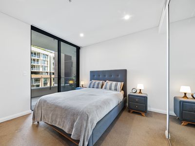 208 / 32 Civic Way, Rouse Hill