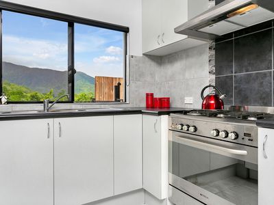81 West Parkridge Drive, Brinsmead