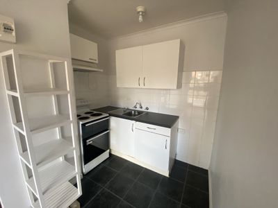 1 / 15 Beaumont Parade, West Footscray