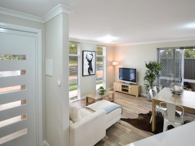 2 / 8 Tali Mews, Karlkurla